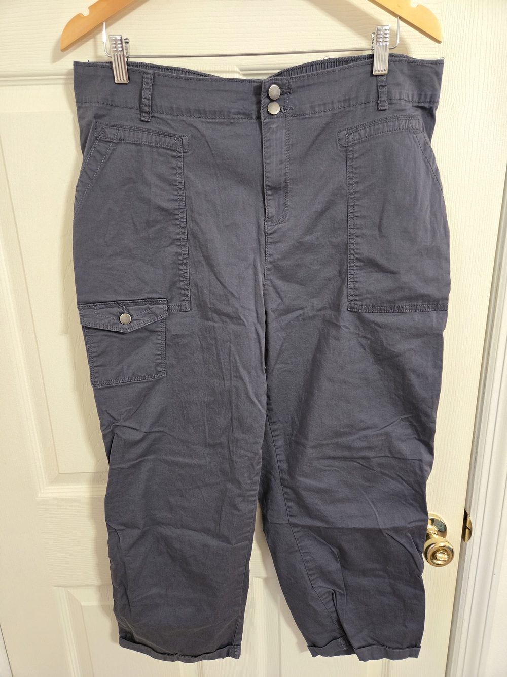 Time And Tru Women's Grey Cotton Cargo Capris Size 18 - Picture 1 of 8